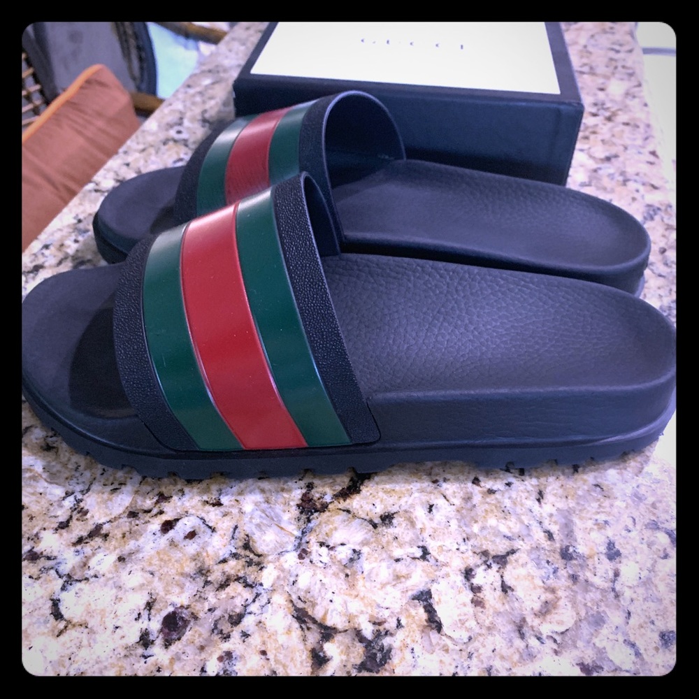 Gucci slides - men’s